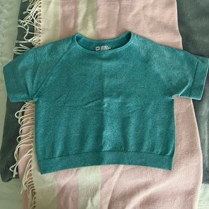 NEVER WORN AMAZON WORKOUT TOP